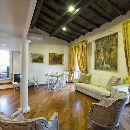 Pantheon Luxury Apartment