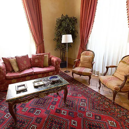 Pantheon Luxury Rome