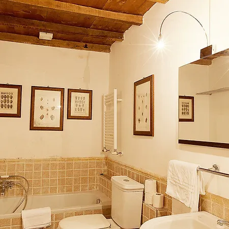 Pantheon Luxury Apartment